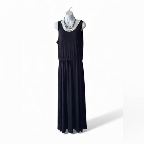 Fever Dresses & Skirts - Fever Black Halter Sheath Maxi Dress Sleeveless